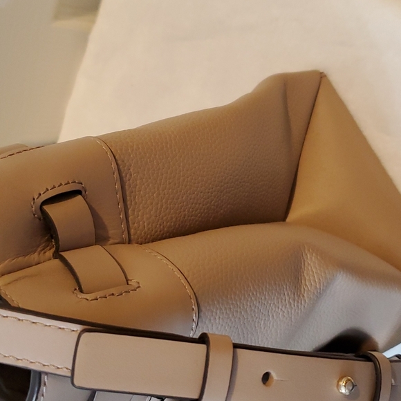 Michael Kors Large Gramercy Satchel - Picture 5 of 11